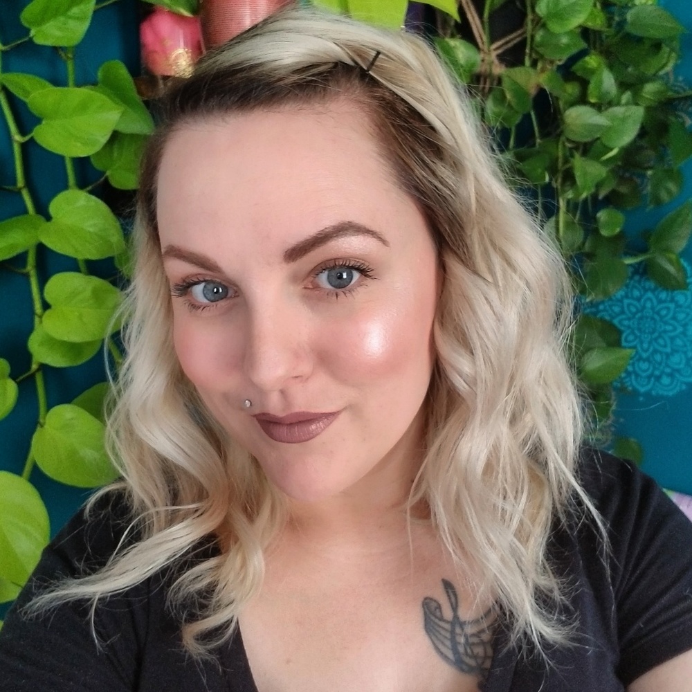 Meet your Posher, Kinzee